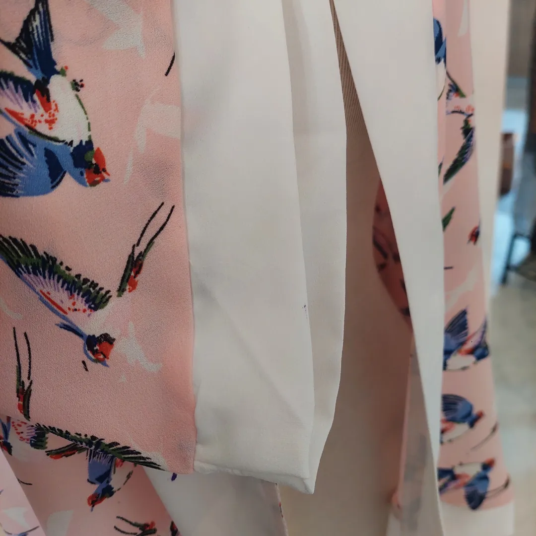 Mela London For New London Light Pink Bird Print Open Jacket | Pre loved |